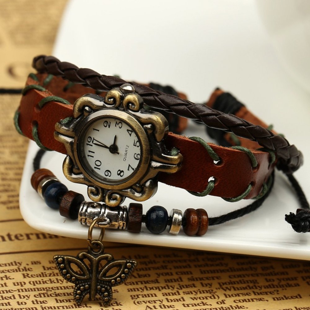 Preppy Leather Watch Women's Fashion Accessory - Picture 2 of 3